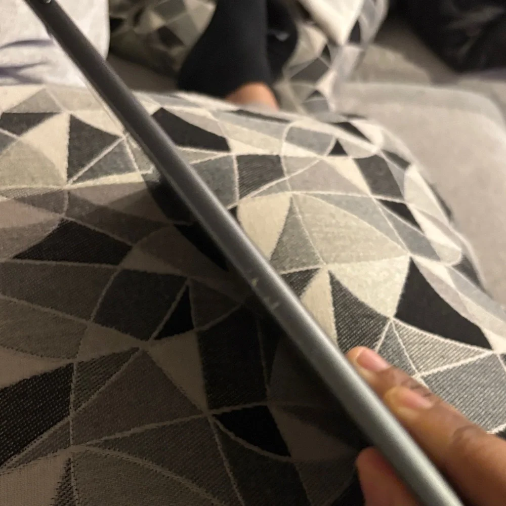 Gray ipad 9th gen (cracked ) still works